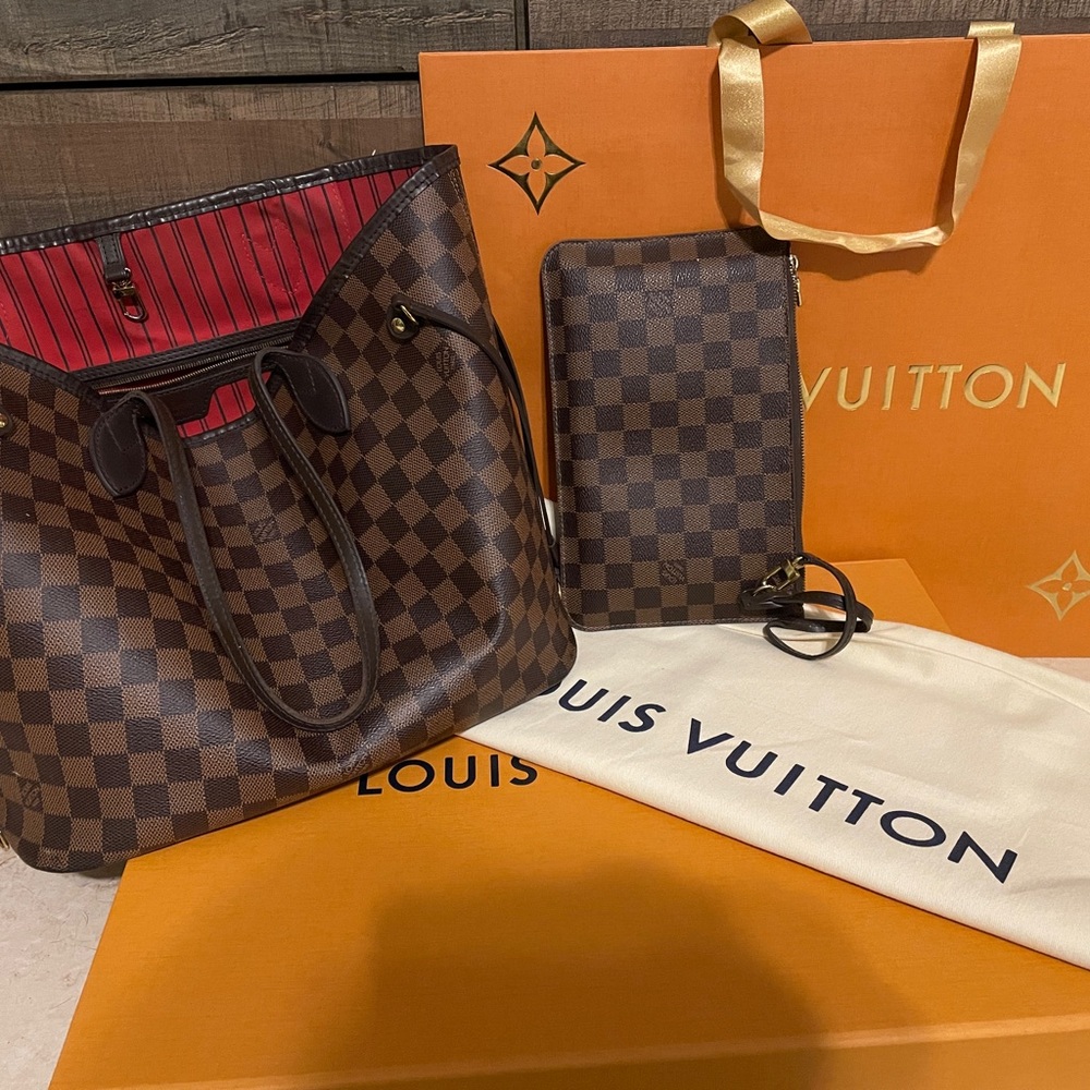 Louis Vuitton Neverfull MM